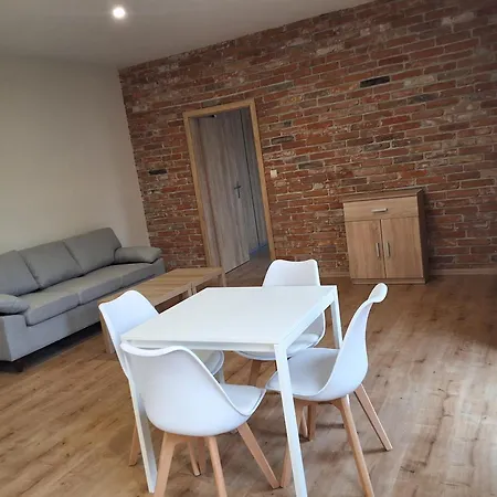 Apartamento Ludo Piest'any